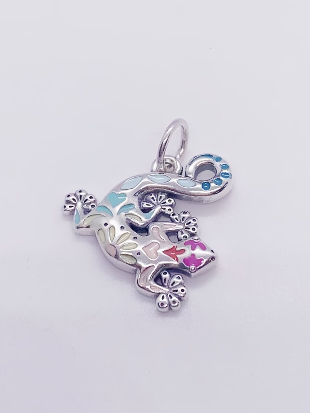 Enamel Festive Gecko Charm